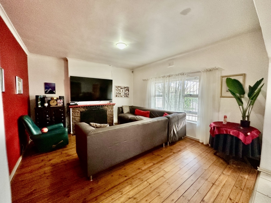 3 Bedroom Property for Sale in Richmond Western Cape